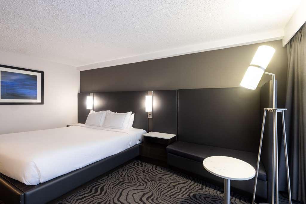 Doubletree By Hilton Calgary North Hotel Værelse billede