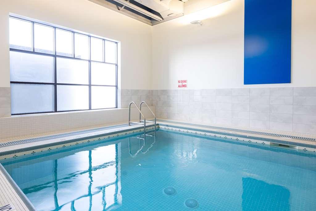 Doubletree By Hilton Calgary North Hotel Faciliteter billede